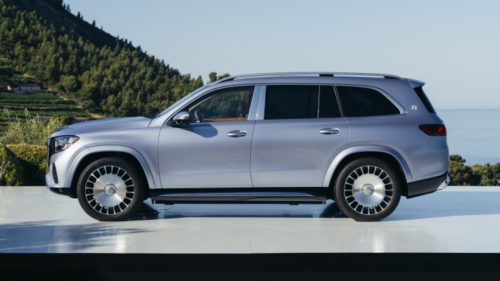 Mercedes-Maybach GLS 680 2027. Desktop wallpaper