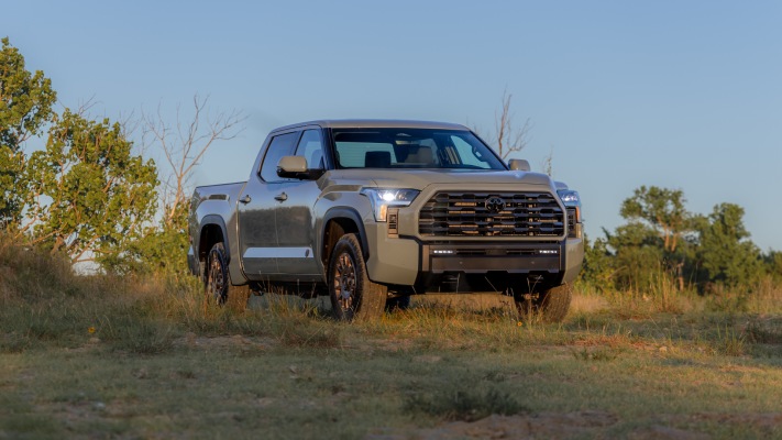 Toyota Tundra Trailhunter 2027. Desktop wallpaper