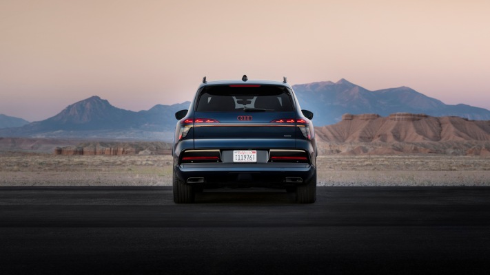 Audi Q9 2027. Desktop wallpaper