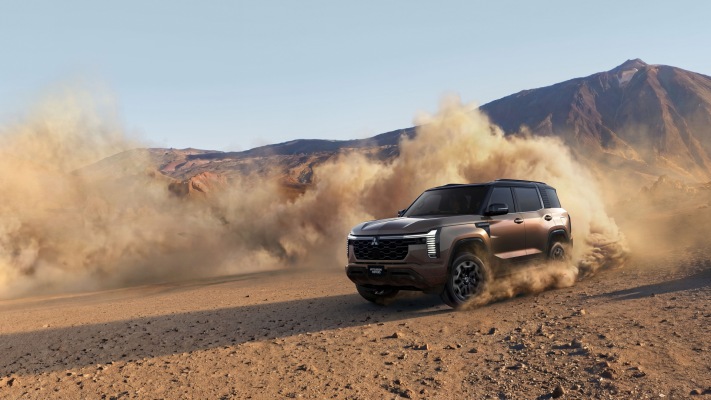 Mitsubishi Pajero 2027. Desktop wallpaper