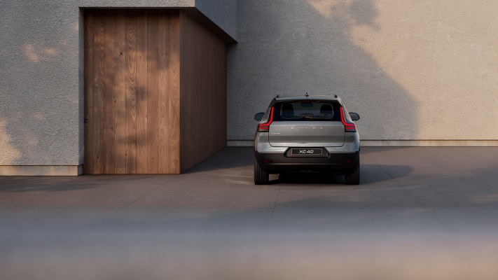 Volvo XC40 2027. Desktop wallpaper