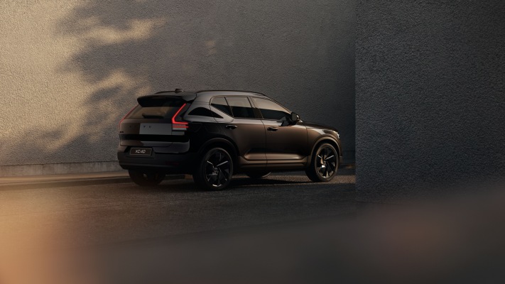 Volvo EX40 2027. Desktop wallpaper