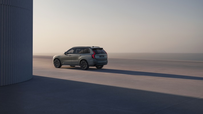 Volvo XC90 2027. Desktop wallpaper