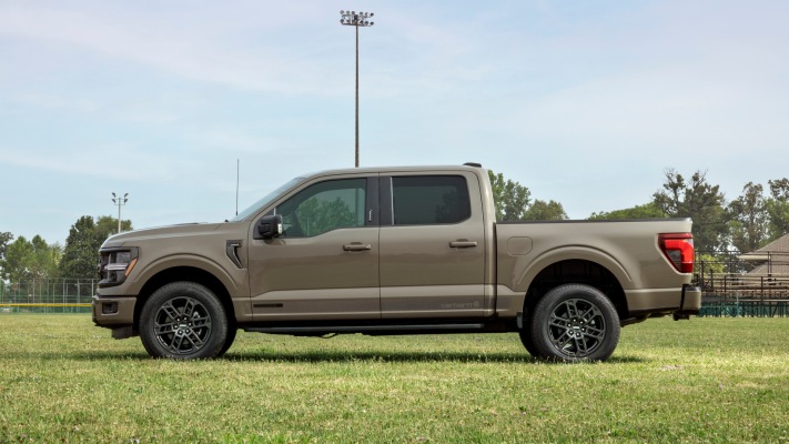 Ford F-150 Carhartt Edition 2027. Desktop wallpaper