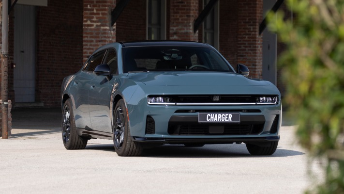 Dodge Charger RT 4-door EU Version 2027. Desktop wallpaper