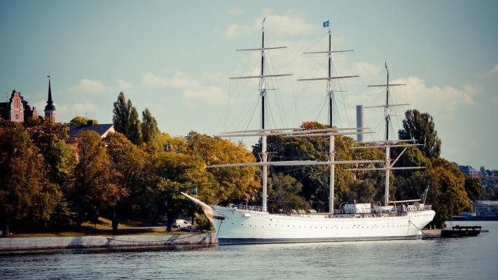 Ships. Desktop wallpaper