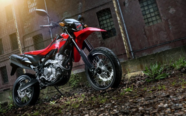 Honda CRF. Desktop wallpaper