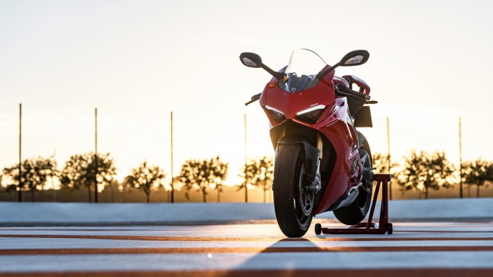 Ducati Panigale V4. Desktop wallpaper