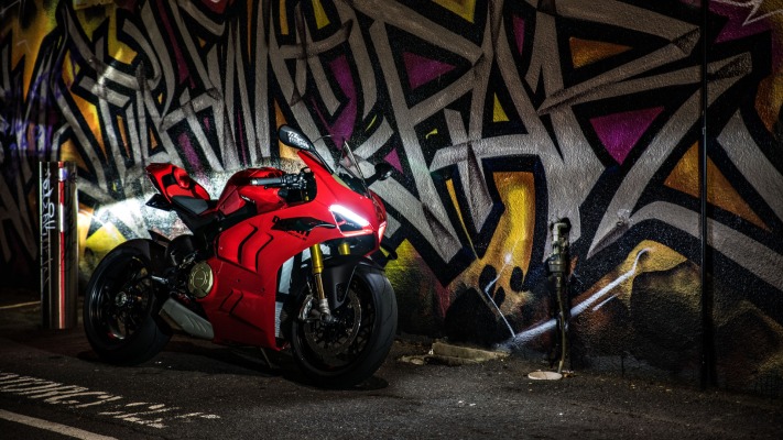 Ducati Panigale V4S. Desktop wallpaper