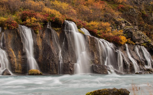 Waterfalls. Desktop wallpaper