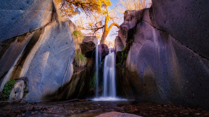 Waterfalls. Desktop wallpaper