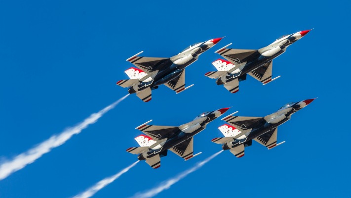 Airplanes. Desktop wallpaper