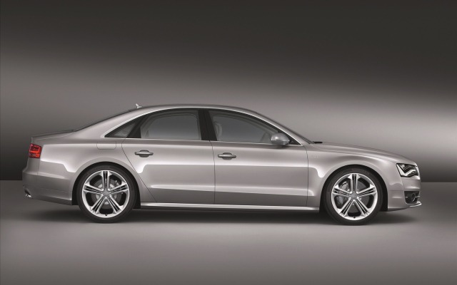 Audi S8 2013. Desktop wallpaper