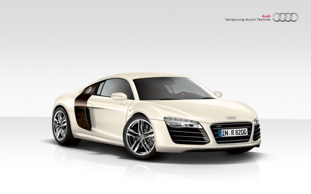 Audi R8 Coupe 2013. Desktop wallpaper