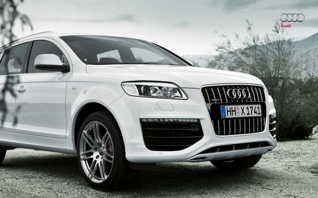 Audi Q7 V12 TDI quattro 2013. Desktop wallpaper