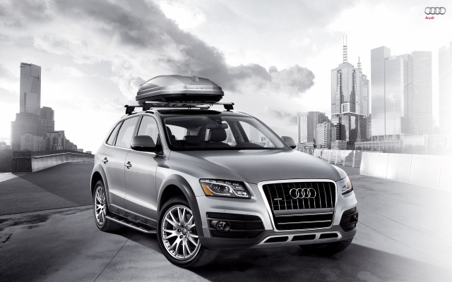 Audi Q5 2012. Desktop wallpaper