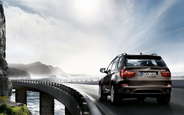 BMW X5 2013. Desktop wallpaper