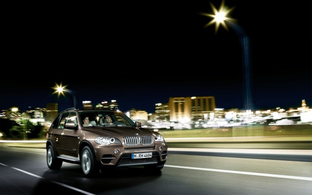 BMW X5 2013. Desktop wallpaper