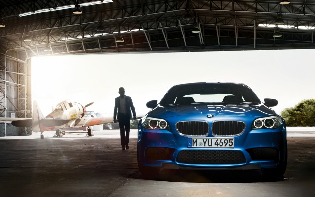 BMW M5 Sedan 2011. Desktop wallpaper