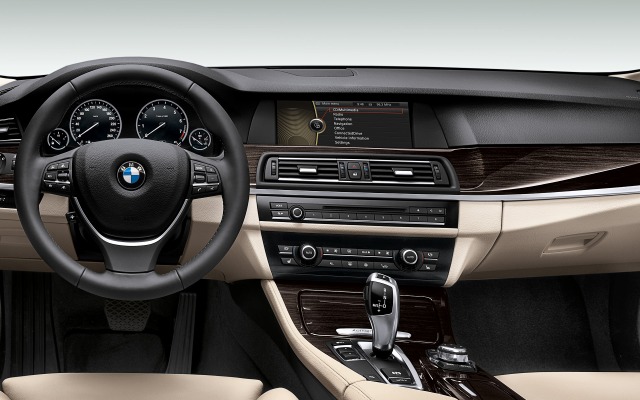 BMW ActiveHybrid 5. Desktop wallpaper