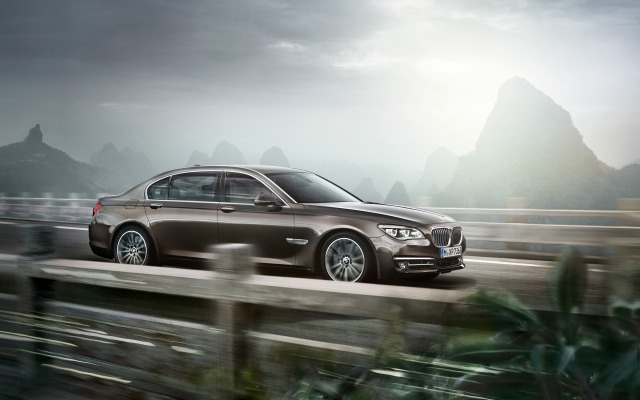 BMW 7 Series Sedan. Desktop wallpaper