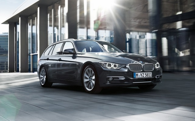 BMW 3 Series Touring. Desktop wallpaper