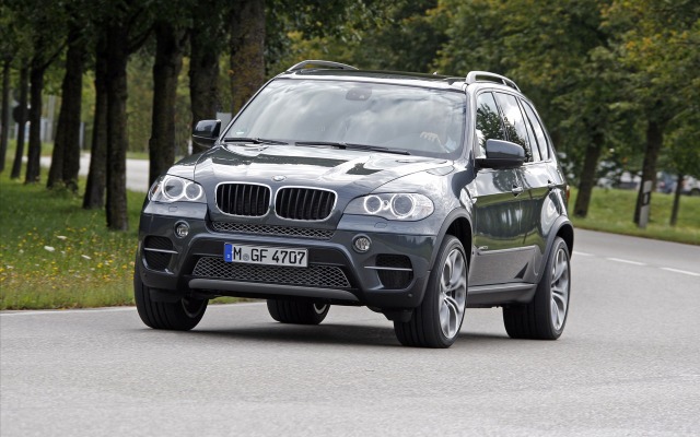 BMW X5 2012. Desktop wallpaper