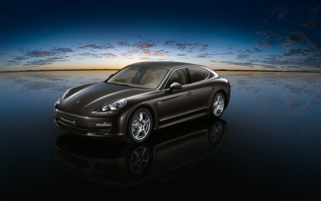 Porsche Panamera S 2012. Desktop wallpaper