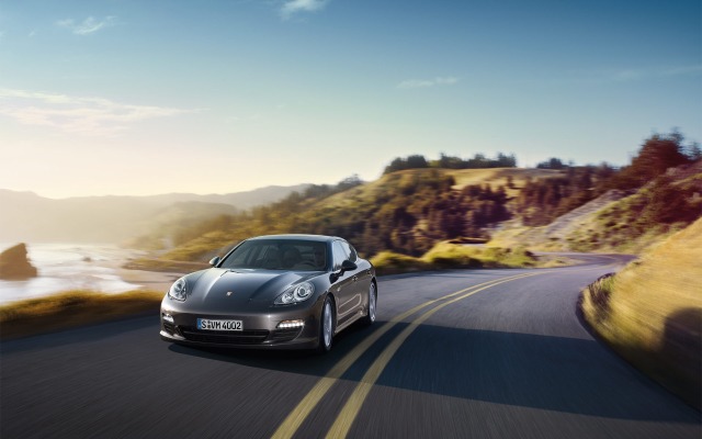 Porsche Panamera S 2012. Desktop wallpaper