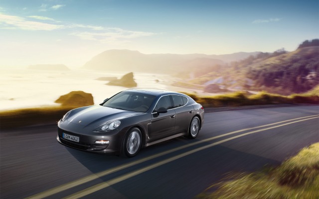 Porsche Panamera S 2012. Desktop wallpaper