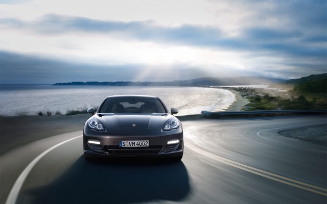 Porsche Panamera S 2012. Desktop wallpaper