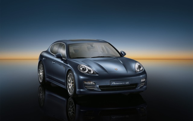 Porsche Panamera 4S 2012. Desktop wallpaper