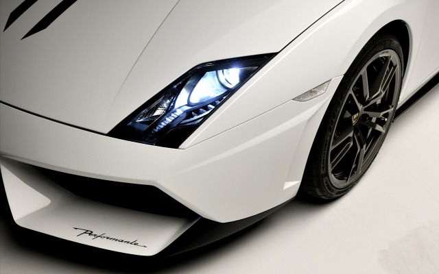 Lamborghini Gallardo LP 570-4 Spyder Performante 2011. Desktop wallpaper