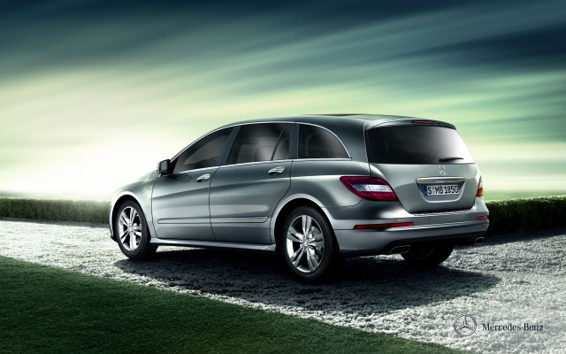 Mercedes-Benz R-Class 2013. Desktop wallpaper