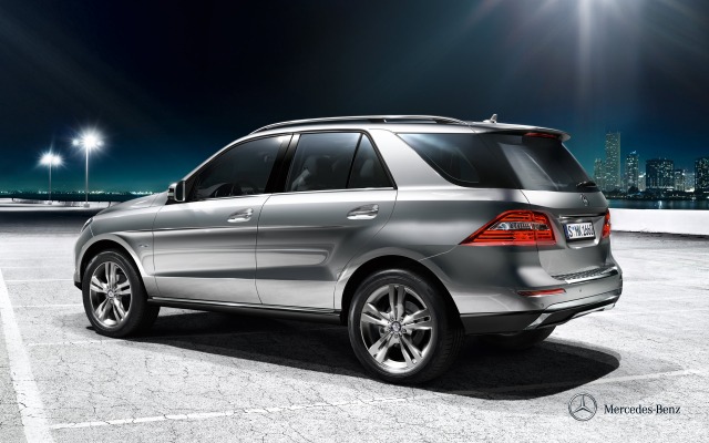 Mercedes-Benz M-Class 2013. Desktop wallpaper