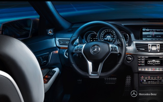 Mercedes-Benz E-Class Saloon 2013. Desktop wallpaper