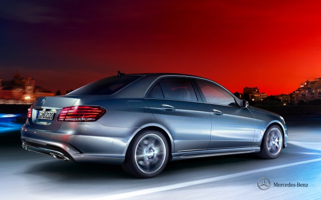 Mercedes-Benz E-Class Saloon 2013. Desktop wallpaper