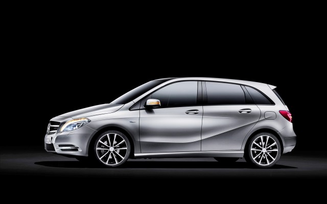 Mercedes-Benz B-Class 2012. Desktop wallpaper