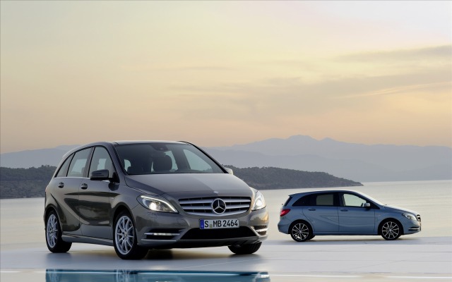 Mercedes-Benz B-Class 2012. Desktop wallpaper