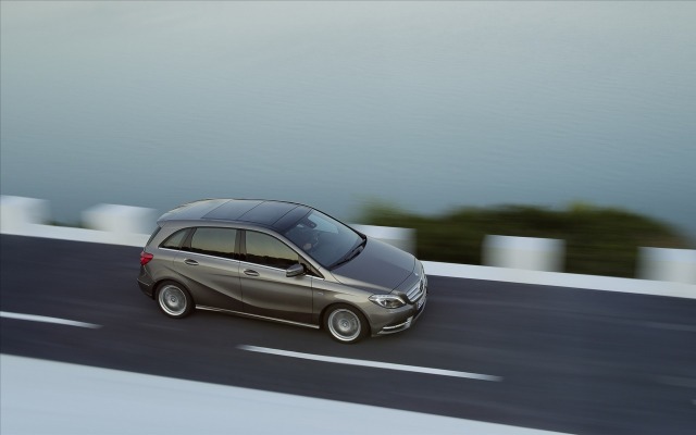 Mercedes-Benz B-Class 2012. Desktop wallpaper