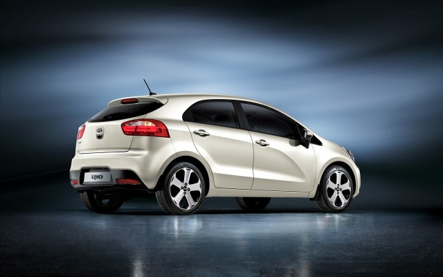 Kia Rio 2012. Desktop wallpaper