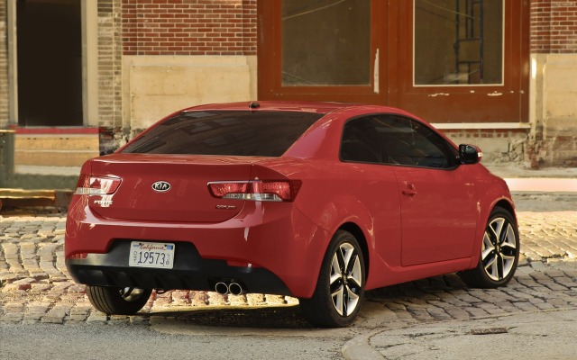 Kia Forte Koup 2011. Desktop wallpaper