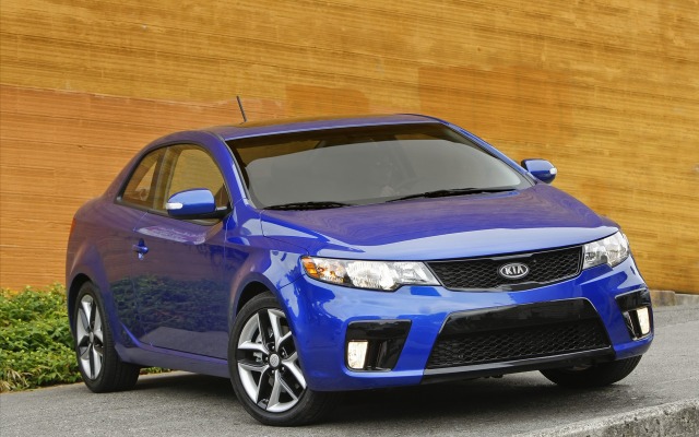 Kia Forte Koup 2011. Desktop wallpaper