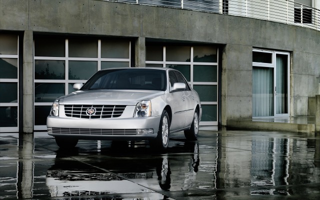 Cadillac DTS 2011. Desktop wallpaper