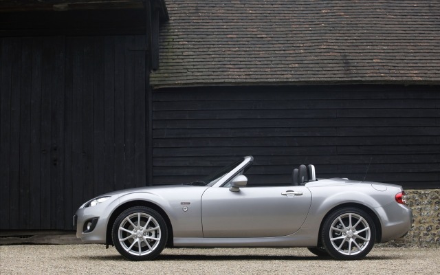 Mazda MX-5 Miyako Roadster Coupe 2011. Desktop wallpaper