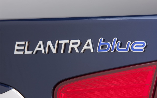 Hyundai Elantra Blue 2010. Desktop wallpaper