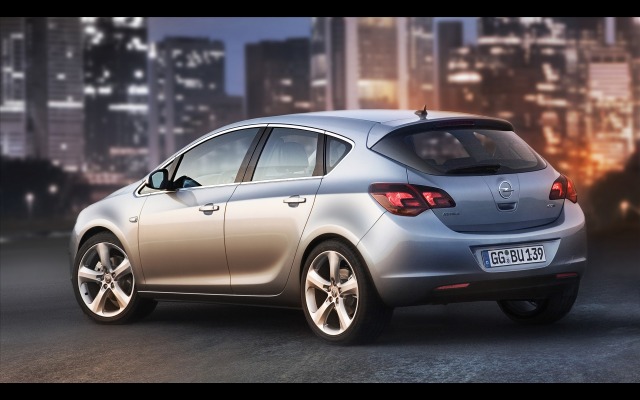 Opel Astra 2010. Desktop wallpaper