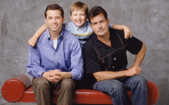 Two and a Half Men. Desktop wallpaper