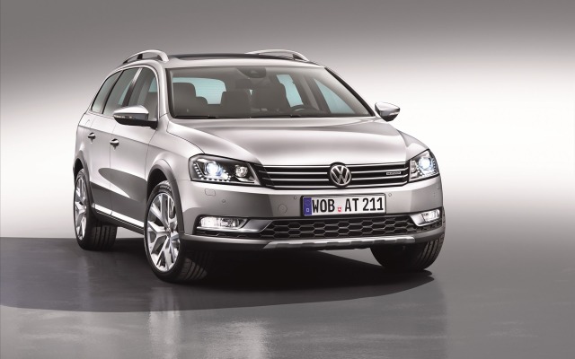 Volkswagen Passat Alltrack 2013. Desktop wallpaper