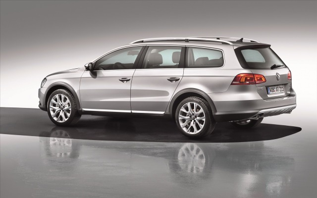 Volkswagen Passat Alltrack 2013. Desktop wallpaper